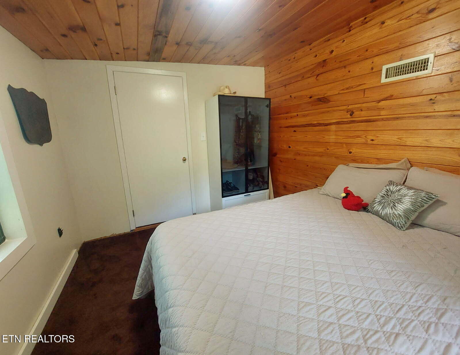 411 Rafter Road Tellico Plains, TN 37385 - Photo 24 of 34 Guest BR/Office on Main