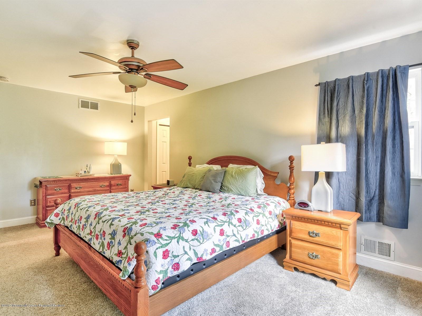 4 Shepherds Way Jackson, NJ 08527 - Photo 18 of 25 20 Master Bedroom