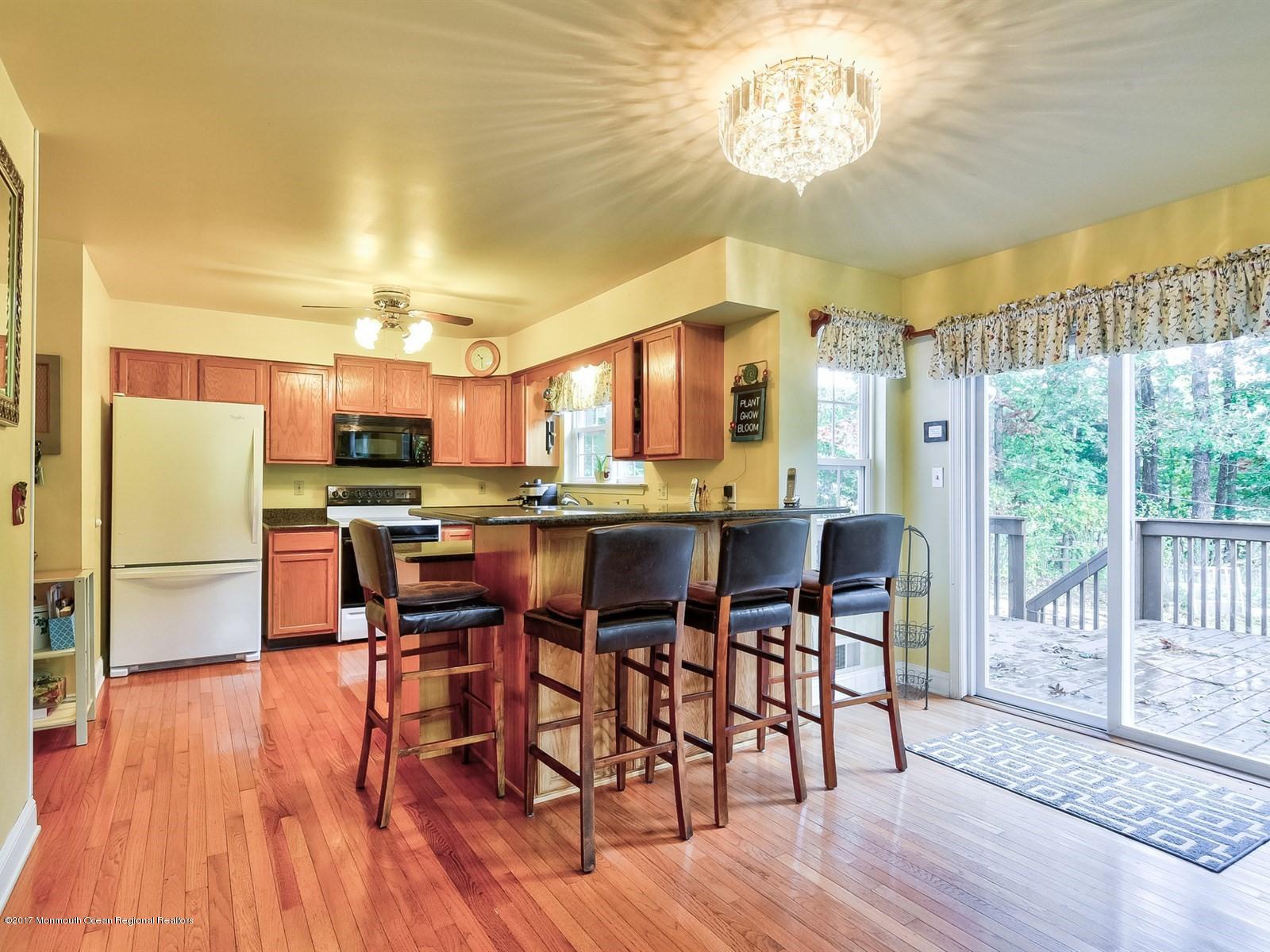 4 Shepherds Way Jackson, NJ 08527 - Photo 8 of 25 010_Kitchen