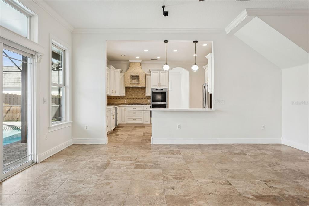 11606 Lipsey Road Tampa, FL 33618 - Photo 17 of 100