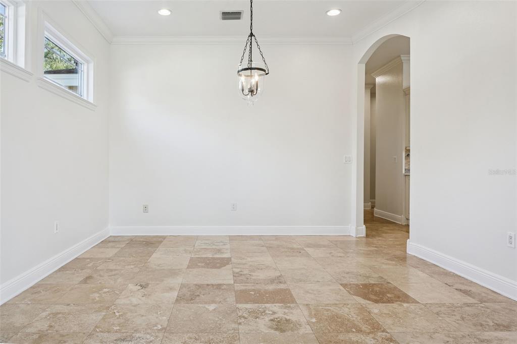 11606 Lipsey Road Tampa, FL 33618 - Photo 29 of 100