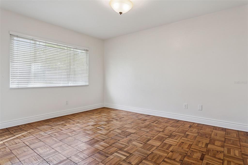 11606 Lipsey Road Tampa, FL 33618 - Photo 35 of 100