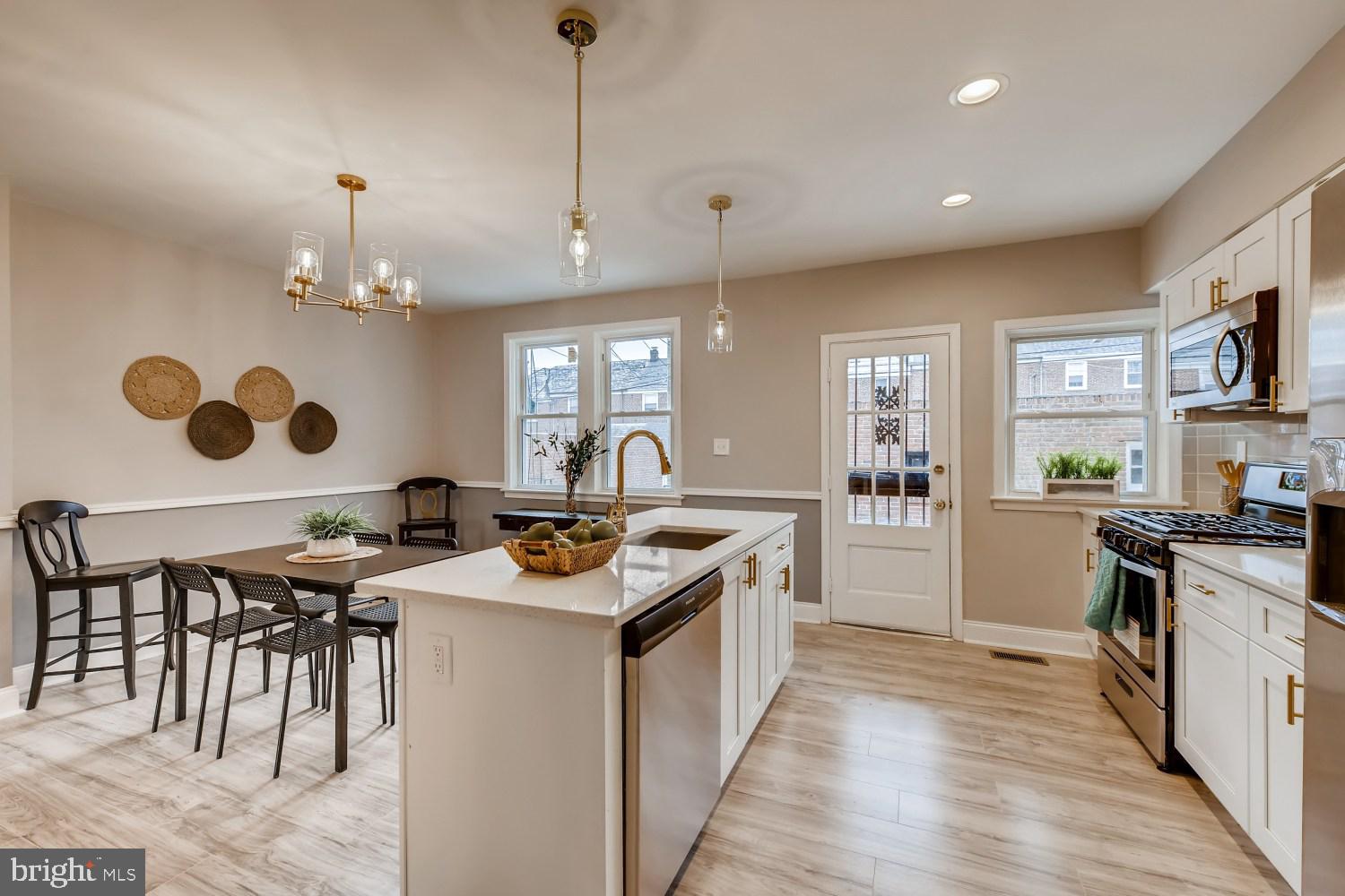1639 Shadyside Road Baltimore, MD 21218 - Photo 8 of 25 Eat in kitchen