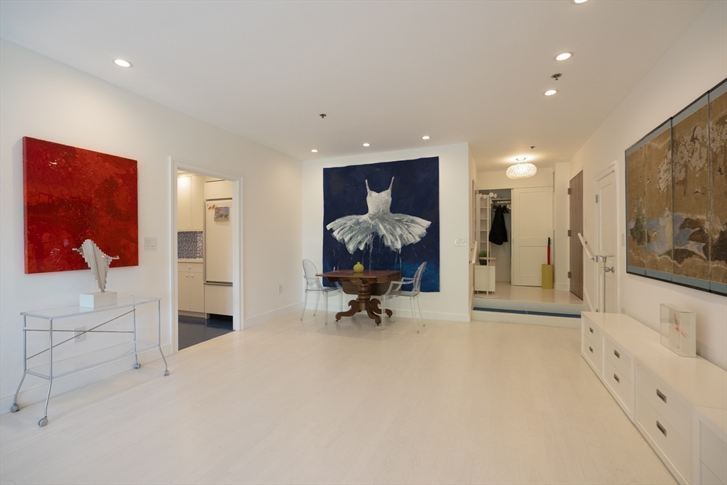 1265 Beacon Street, Unit 702 Brookline, MA 02446 - Photo 4 of 29