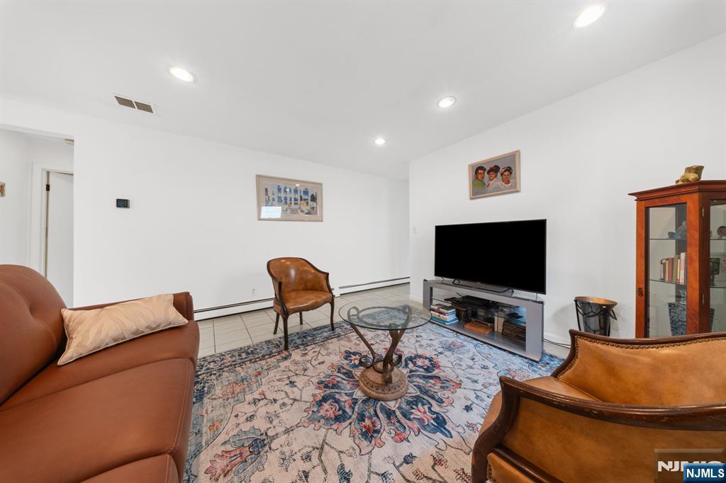132 Spring Street Leonia, NJ 07605 - Photo 21 of 47