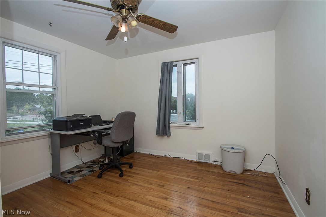3853 Northwood Road Cleveland, OH 44118 - Photo 14 of 25 Gallery Image 14
