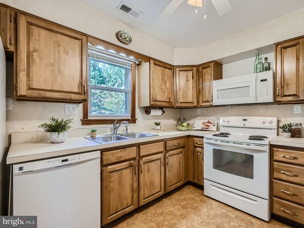 12920 Princeton Road Middle River, MD 21220 - Photo 14 of 38