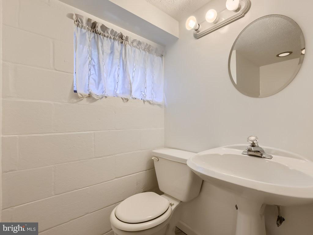 12920 Princeton Road Middle River, MD 21220 - Photo 26 of 38