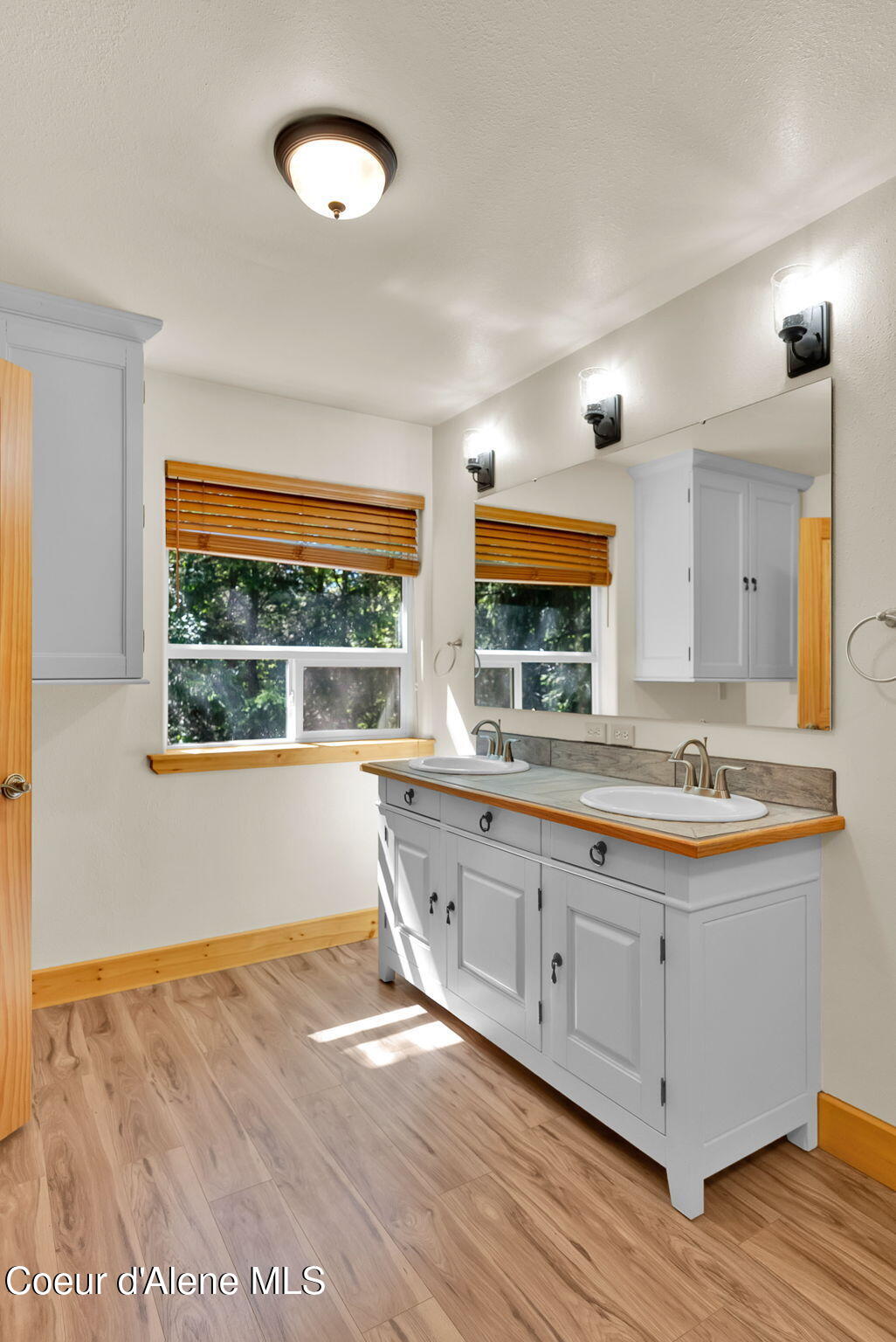 551 Star Road Moyie Springs, ID 83845 - Photo 35 of 85 33-web-or-mls-SkyLight - Star (JG)-6