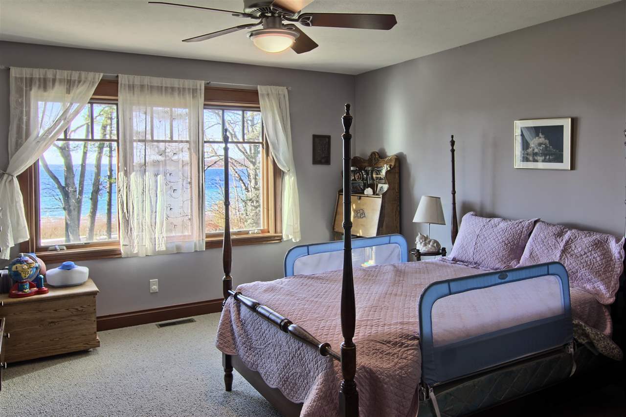 2916 Neahtawanta Road Traverse City, MI 49686 - Photo 30 of 75 1831431-29.JPG