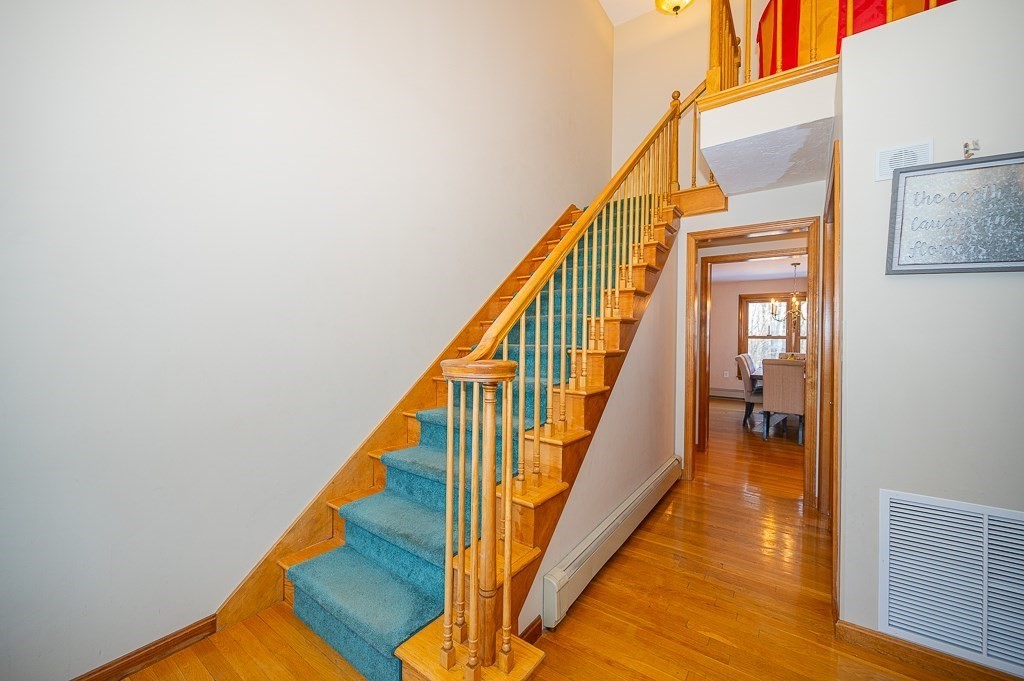 49 Oxford Road Charlton, MA 01507 - Photo 17 of 30