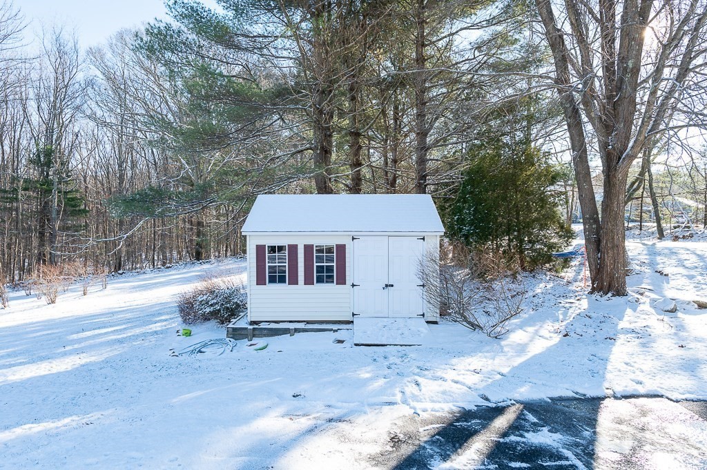 49 Oxford Road Charlton, MA 01507 - Photo 24 of 30