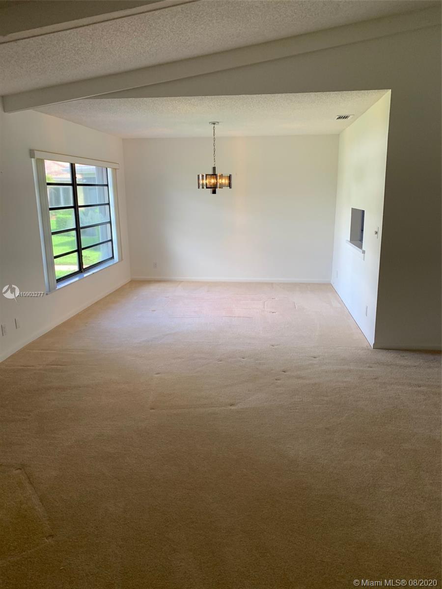 22101 Colony Drive Boca Raton, FL 33433 - Photo 2 of 6
