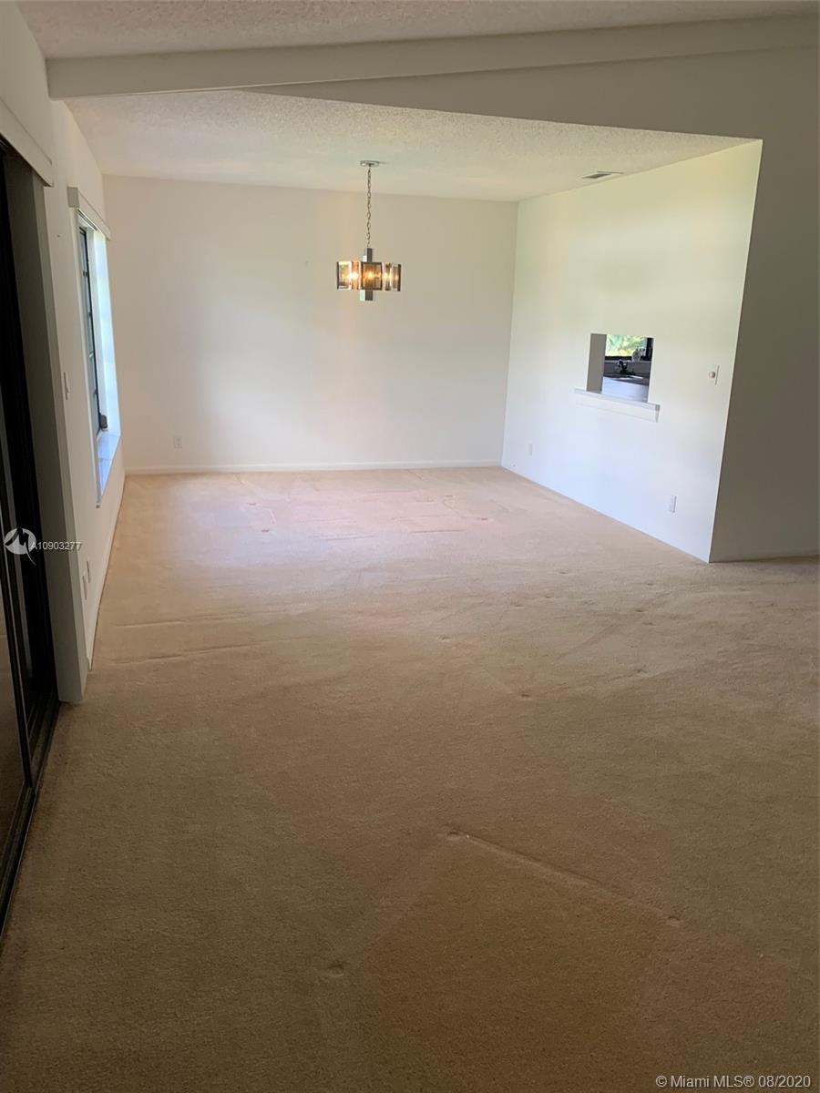 22101 Colony Drive Boca Raton, FL 33433 - Photo 5 of 6