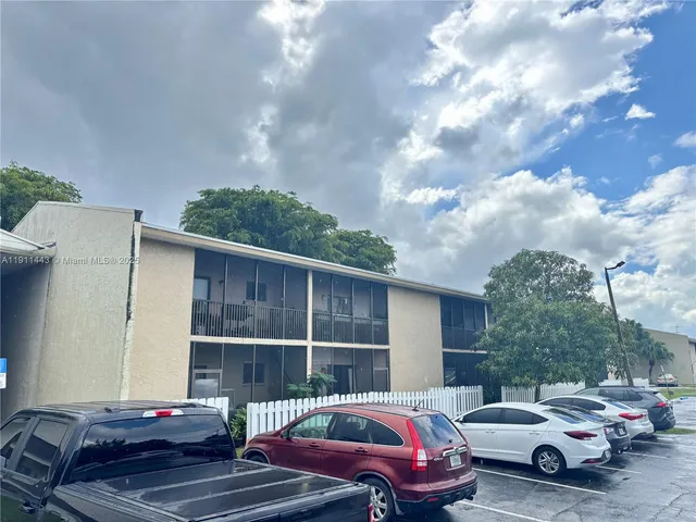 $2,050 | 10350 Southwest 220th Street, Unit 251, Cutler Bay, FL 33190