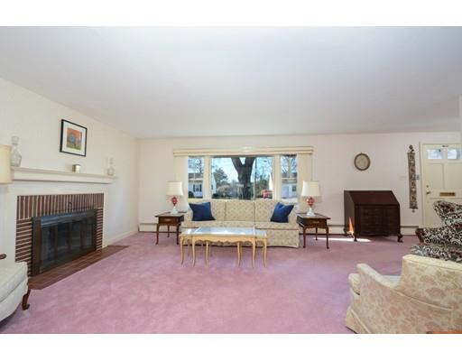 63 Edgewood Road Shrewsbury, MA 01545 - Photo 4 of 27 Gallery Image 4