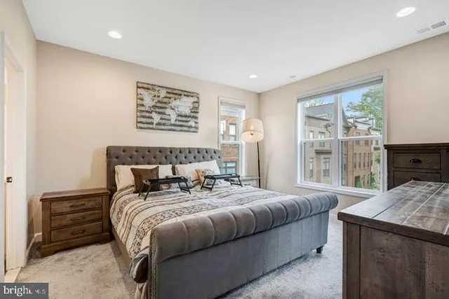 $5,250 | 12258 Sessile Commons, Fairfax, VA 22030