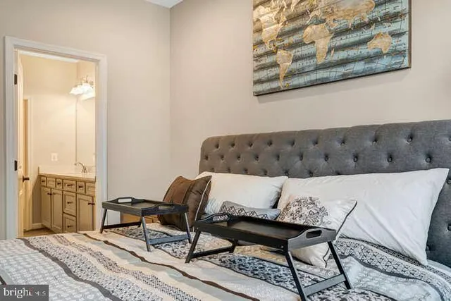 $5,250 | 12258 Sessile Commons, Fairfax, VA 22030