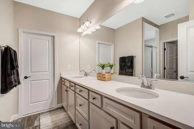 $5,250 | 12258 Sessile Commons, Fairfax, VA 22030