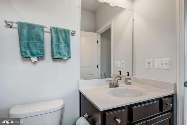 $5,250 | 12258 Sessile Commons, Fairfax, VA 22030