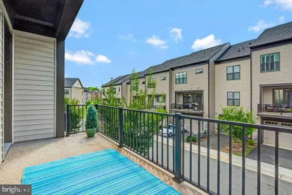 $5,250 | 12258 Sessile Commons, Fairfax, VA 22030