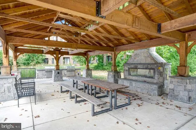 $5,250 | 12258 Sessile Commons, Fairfax, VA 22030