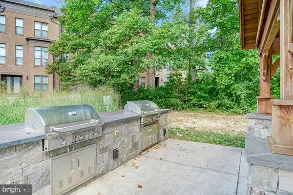 $5,250 | 12258 Sessile Commons, Fairfax, VA 22030