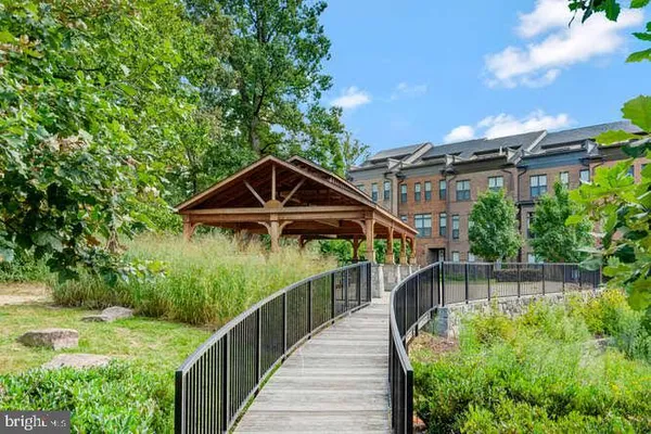 $5,250 | 12258 Sessile Commons, Fairfax, VA 22030