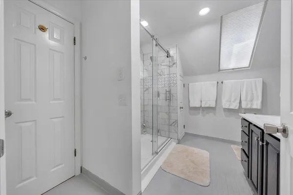 $1,349,900 | 428 Anchor Drive, Moneta, VA 24121