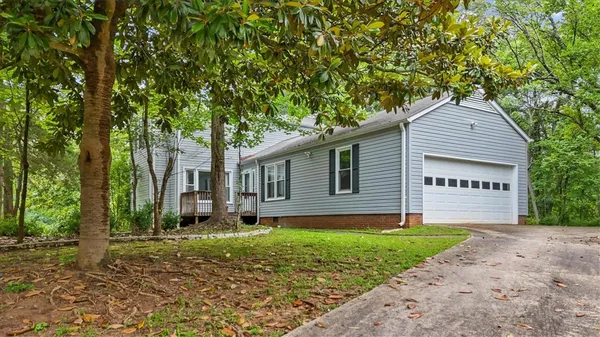 $265,500 | 156 Cedar Creek Circle, Central, SC 29630