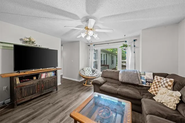 $259,900 | 156 Cedar Creek Circle, Central, SC 29630