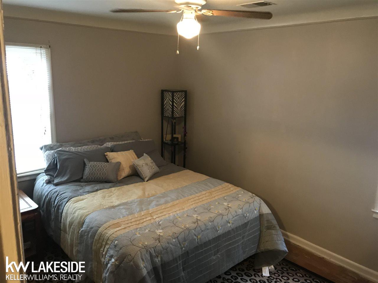 8449 Dale Center Line, MI 48015 - Photo 6 of 10