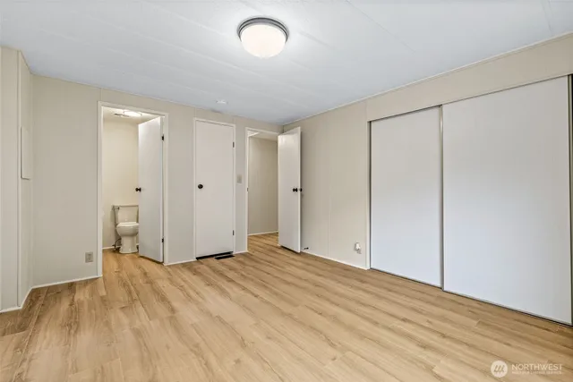 a view of walk in closet