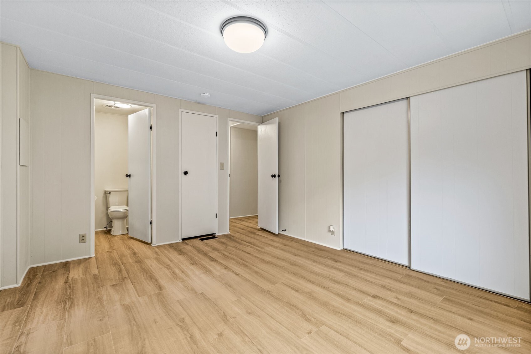 11330 East Riverside Drive, Unit 7 Bothell, WA 98011 - Photo 22 of 32