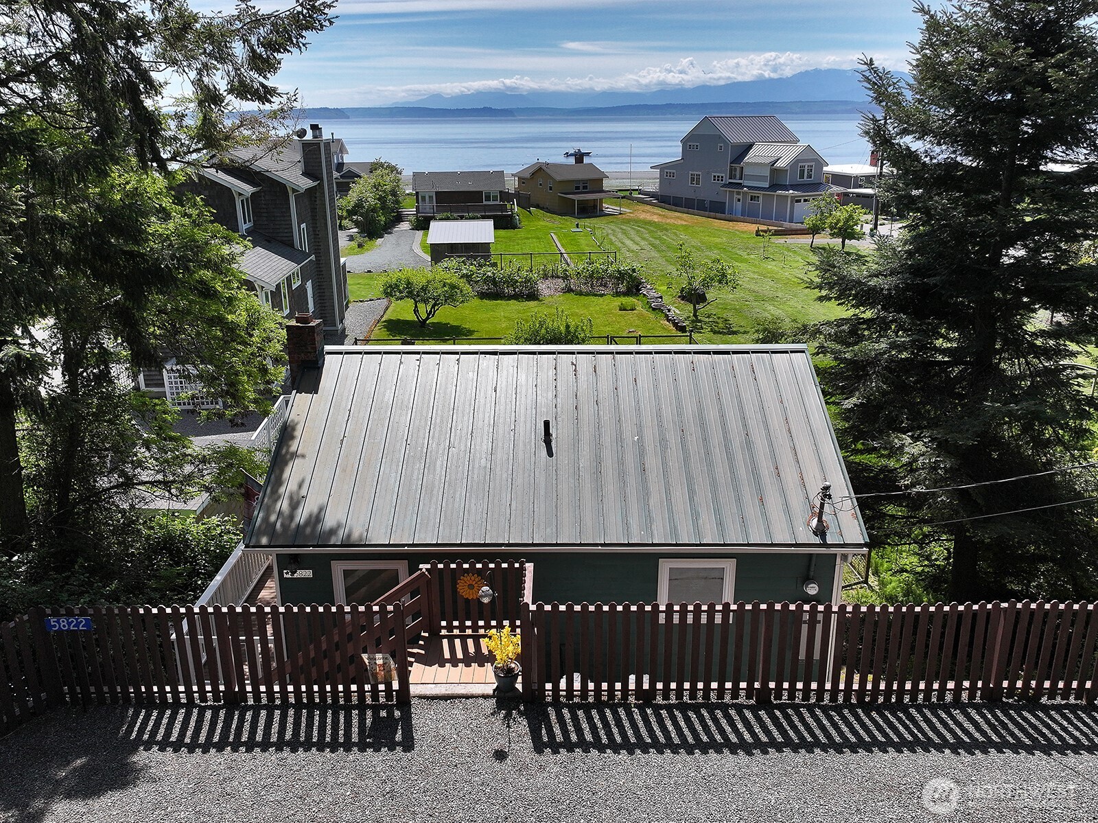 5822 Mutiny Bay Road Freeland, WA 98249 - Photo 27 of 34
