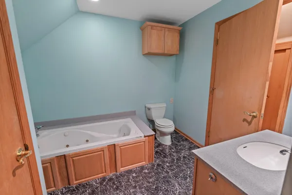 $359,900 | 815 Fredonia Avenue, Fredonia, WI 53021