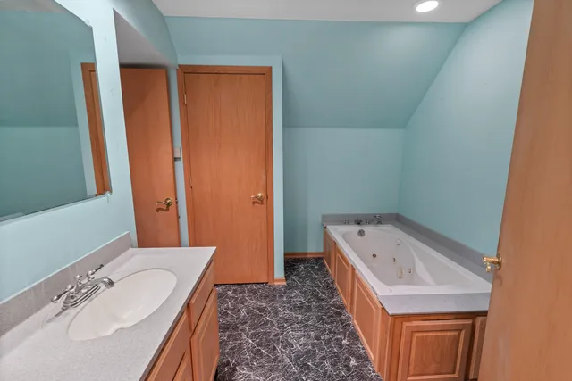 $369,900 | 815 Fredonia Avenue, Fredonia, WI 53021