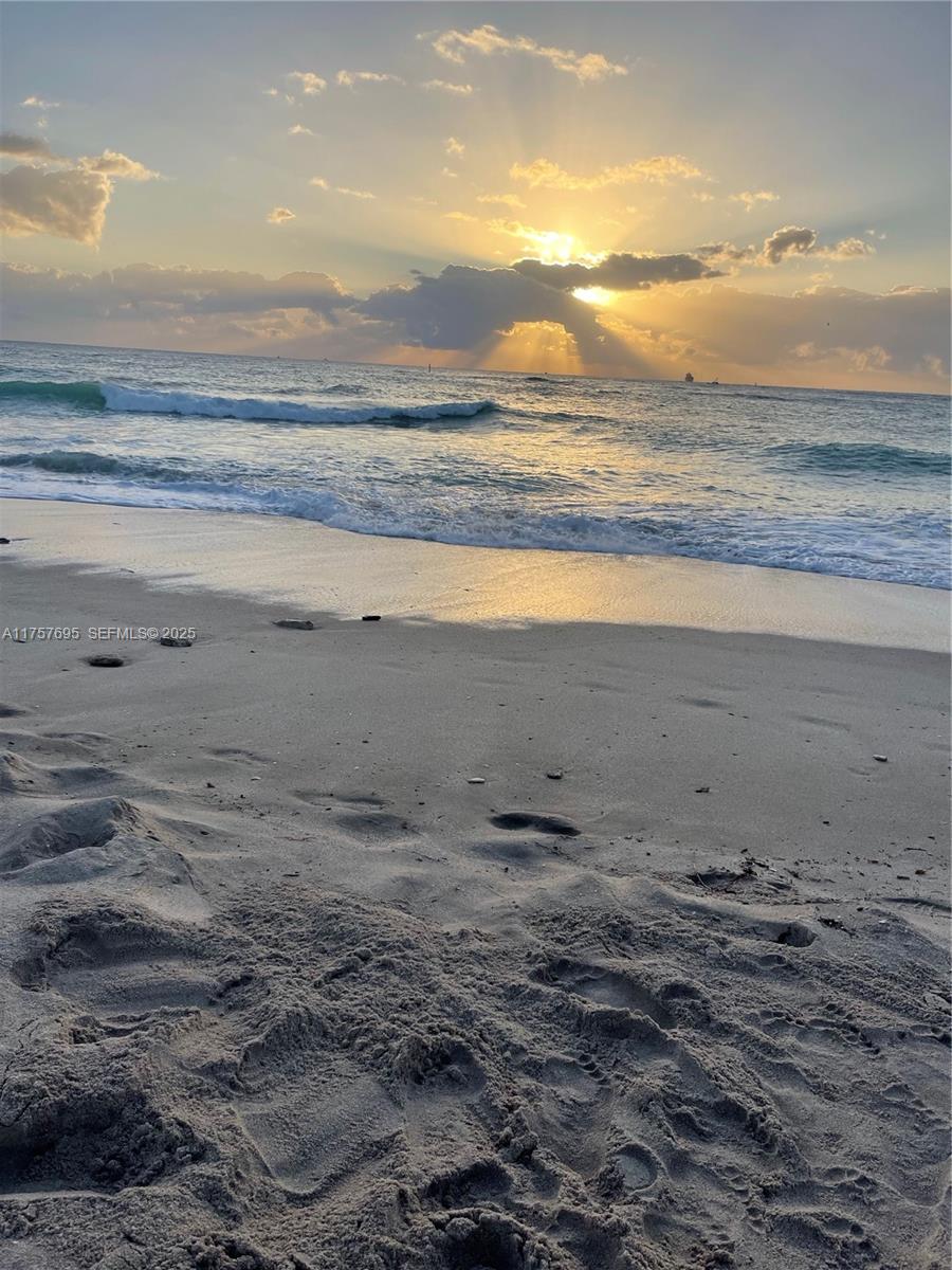 200 South Birch Road, Unit 404 Fort Lauderdale, FL 33316 - Photo 16 of 18 a view of beach and ocean