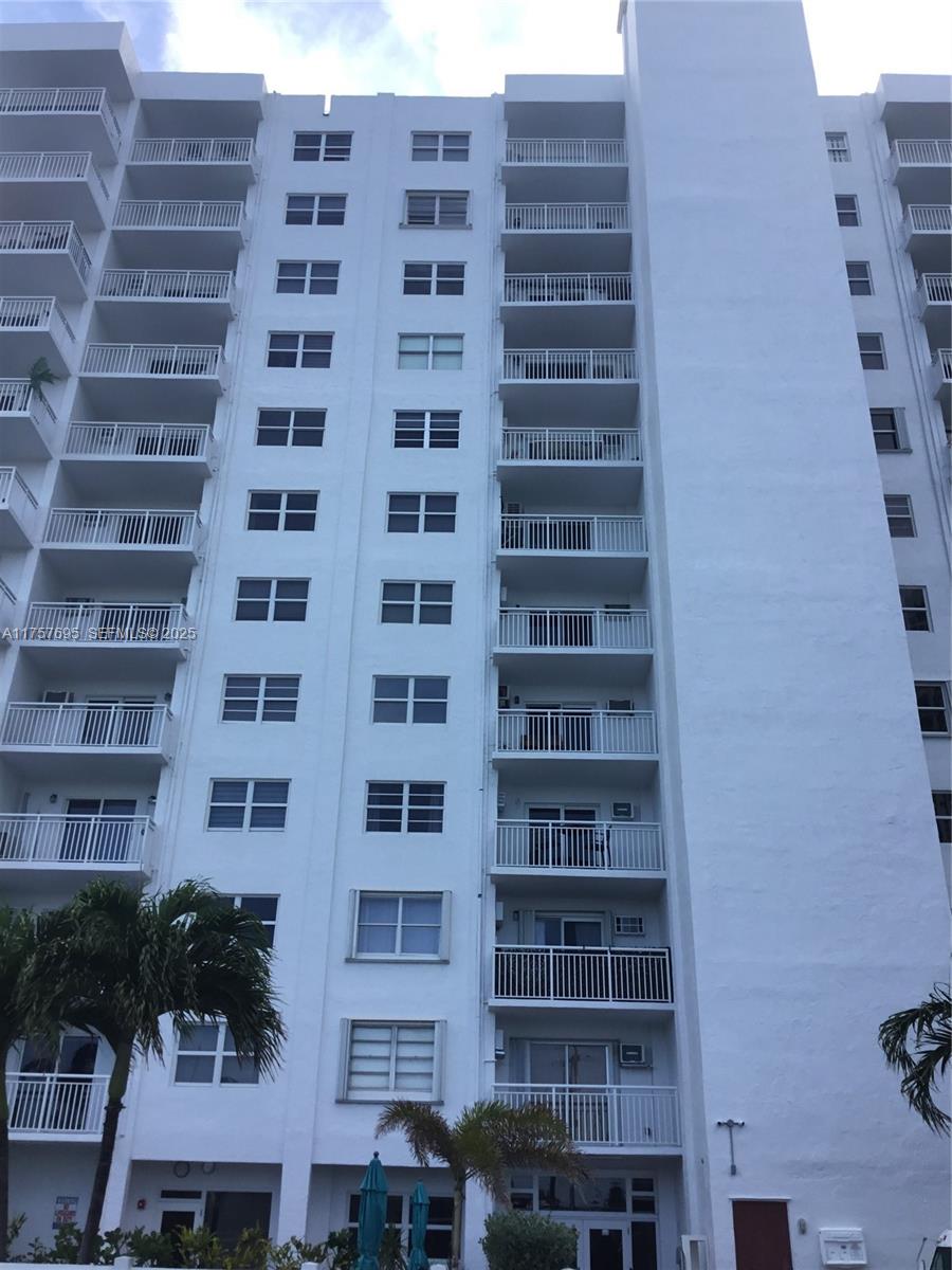200 South Birch Road, Unit 404 Fort Lauderdale, FL 33316 - Photo 8 of 18 a front view of a building