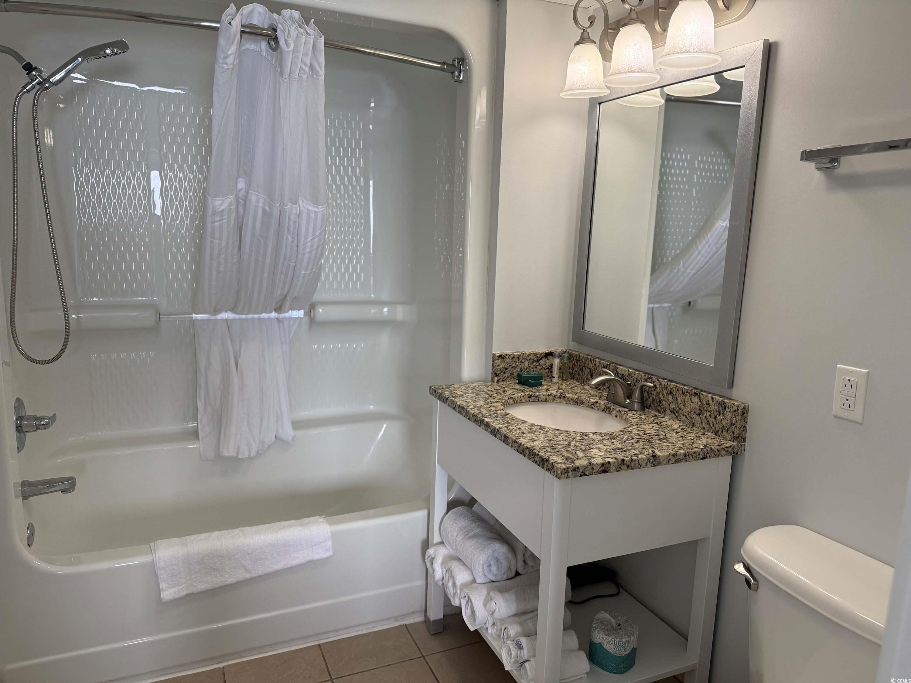 2000 North Ocean Boulevard, Unit CAMELOT 911 Myrtle Beach, SC 29577 - Photo 7 of 8 Full bath with shower / bathtub combination with c