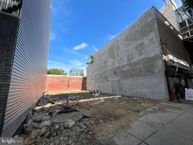 2254 North Front Street Philadelphia, PA 19133 - Photo 3 of 10 a view of a backyard