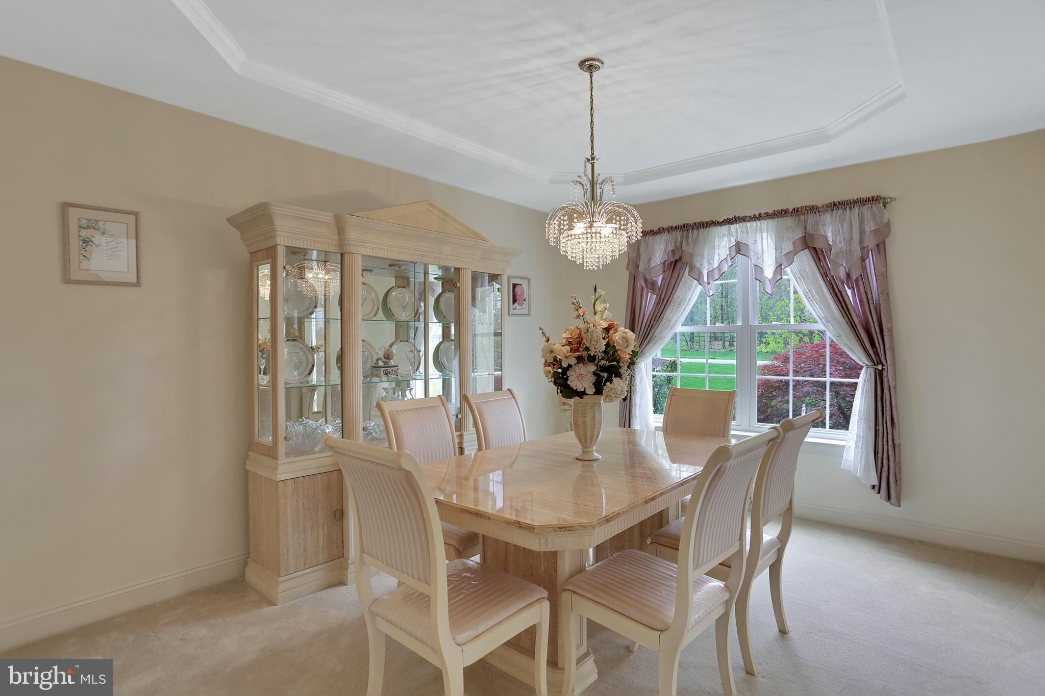 162 Overlook Road Morgantown, PA 19543 - Photo 7 of 52 Formal Dining