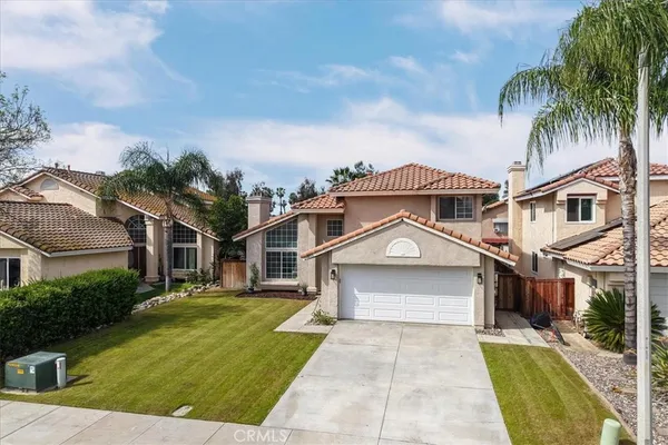 $569,999 | 29855 Corte Cruzada, Menifee, CA 92584