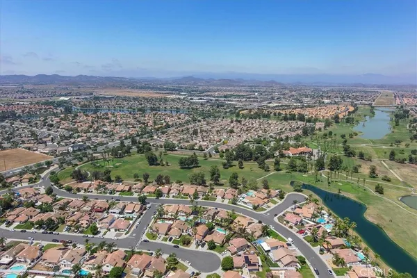 $569,999 | 29855 Corte Cruzada, Menifee, CA 92584