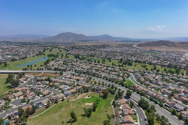 $569,999 | 29855 Corte Cruzada, Menifee, CA 92584