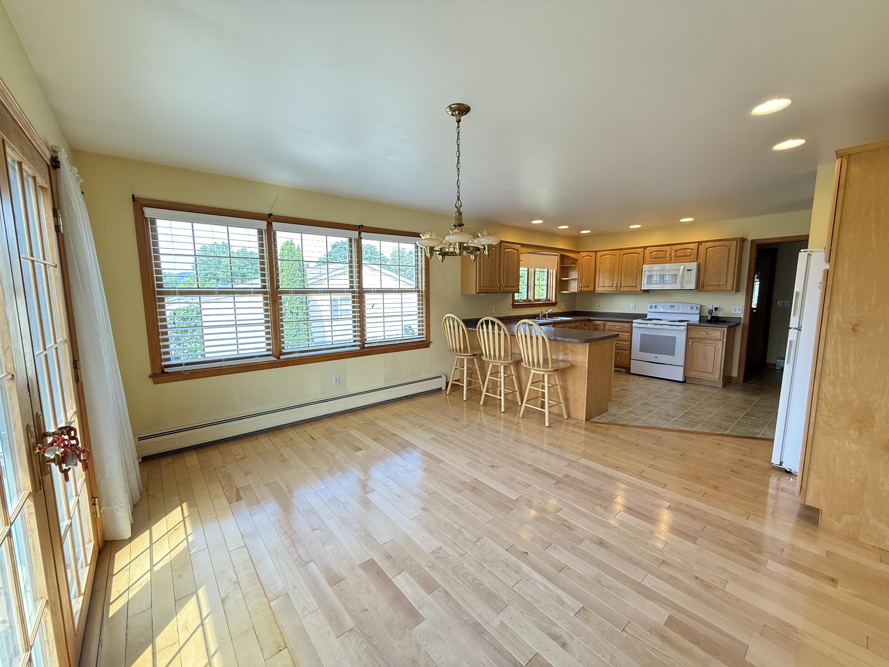 4 Lyman Avenue Rutland, VT 05701 - Photo 11 of 26