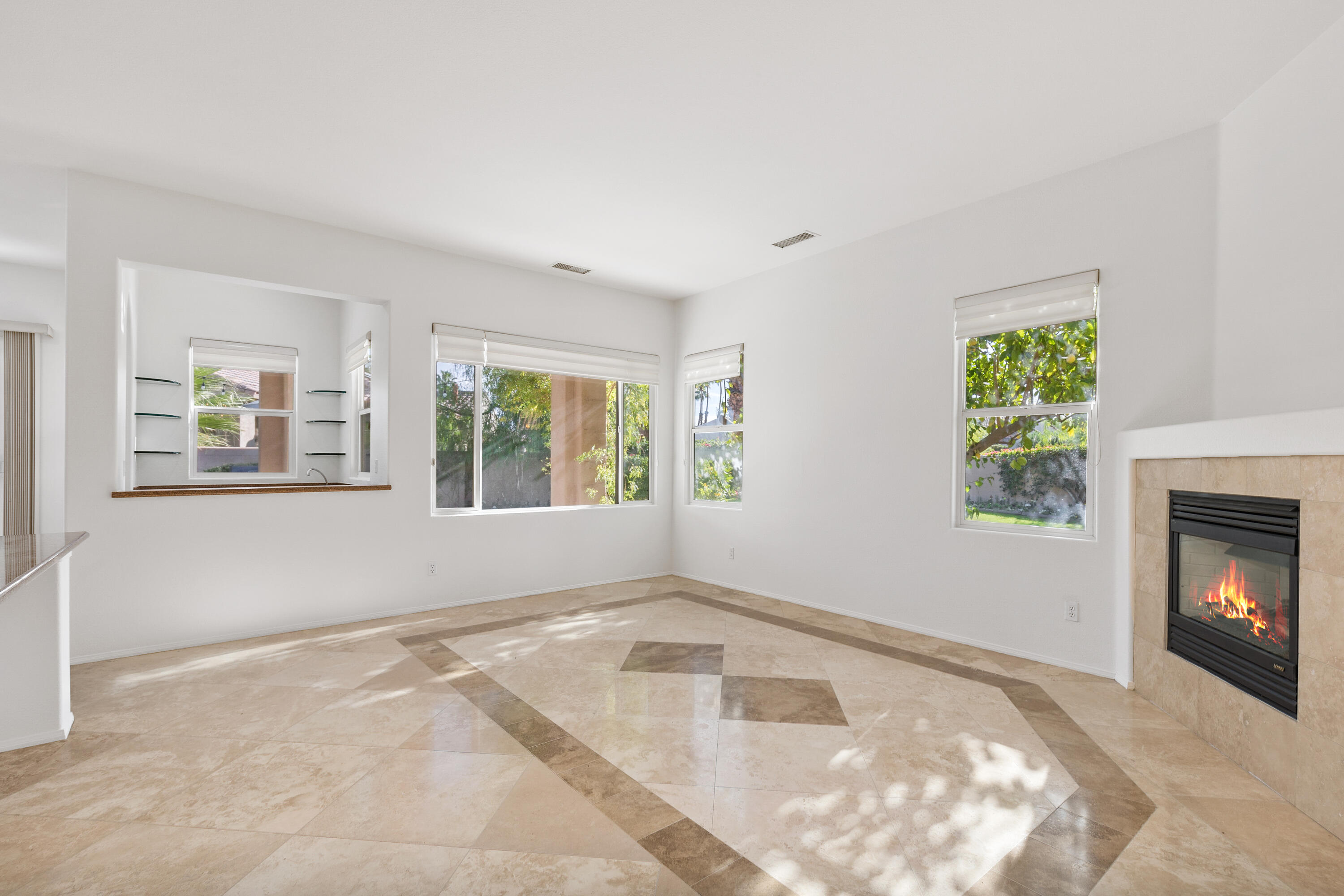 30 Racquet Club Drive South Rancho Mirage, CA 92270 - Photo 8 of 38 8_10938046_155479_155479-EI-107