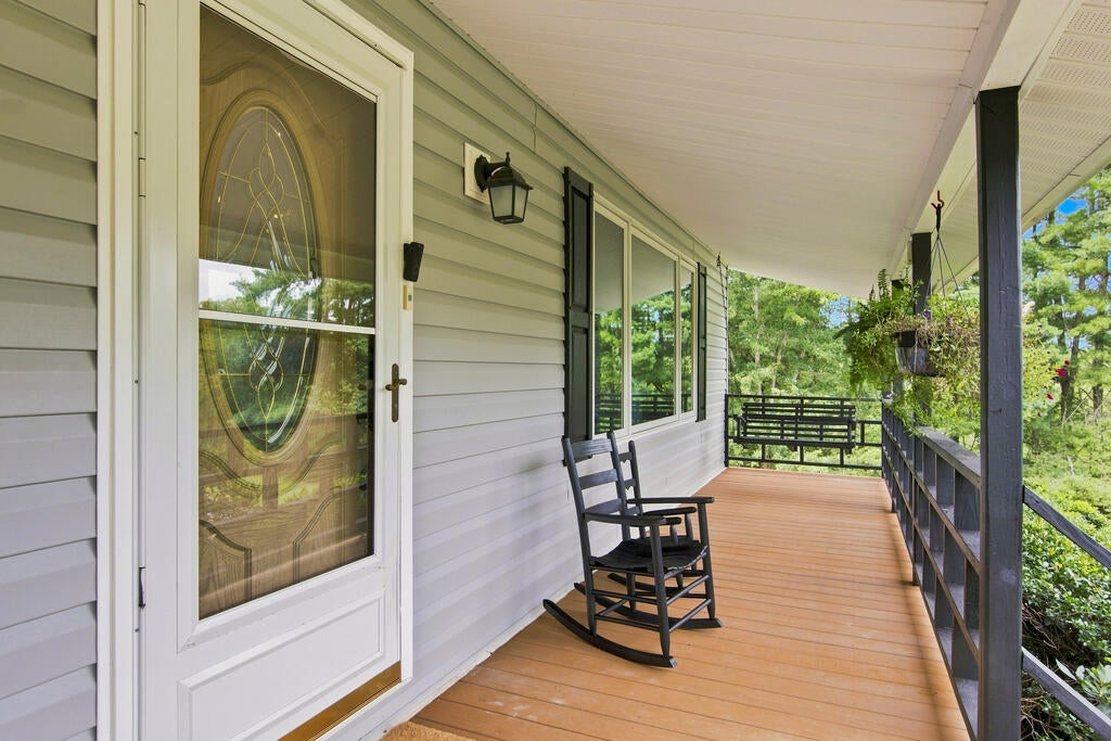 206 Locust Hill Road Max Meadows, VA 24360 - Photo 7 of 60 Gallery Image 7