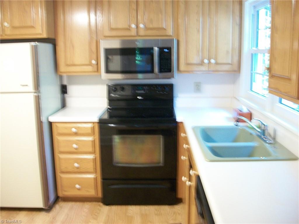 816 Elm Street Eden, NC 27288 - Photo 5 of 22