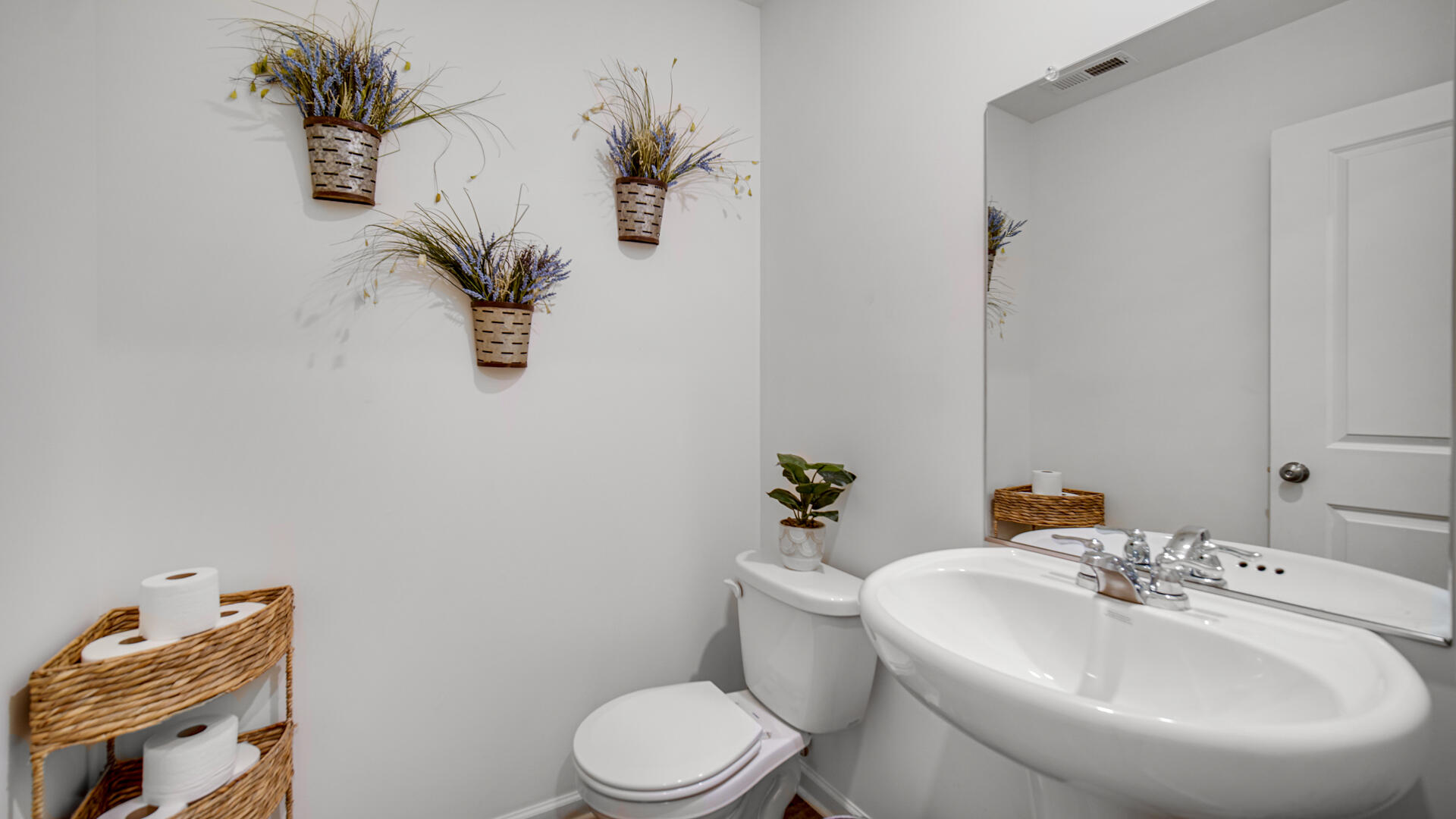 701 Bryce Road Kingsford Heights, IN 46346 - Photo 6 of 25 1920x1080